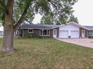 1242 Schuster Rd, Sun Prairie, WI 53590