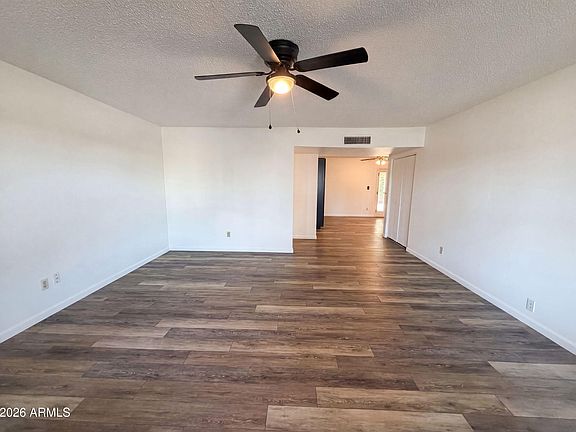 3rd image of 2115 W DANBURY Road