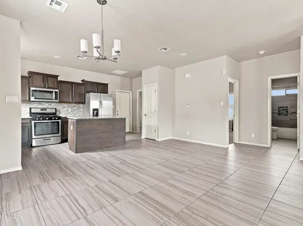 4825 Mark Avizo St, El Paso, TX 79938