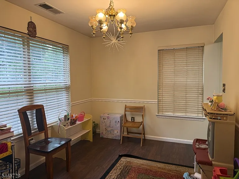 58 Waugh Ct — Photo 7