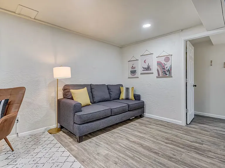 W Taylor St — Photo 18