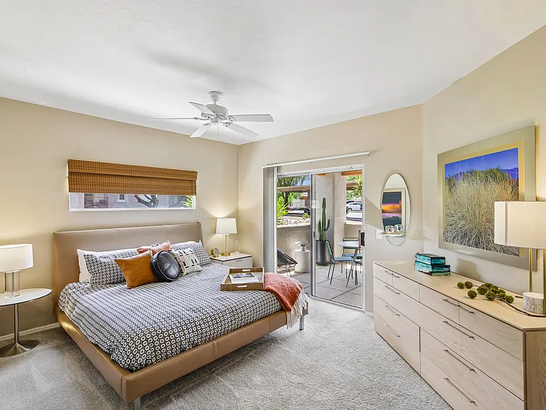 Golf Villas Apartments — Photo 9