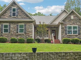 1550 Pike Place Ct, Kernersville, NC 27284