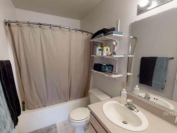 4th image of 1459 Northwood Dr APT 201