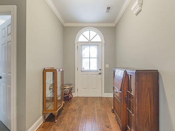 3rd image of 5584 Bungalow Cir Unit 81