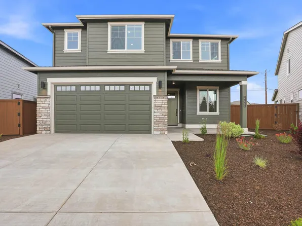 21451 NE Hayloft Pl, Bend, OR 97701