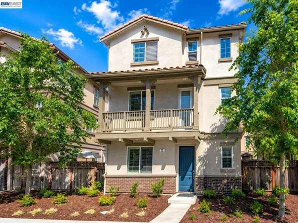 63 Austin Ave, Hayward, CA 94544