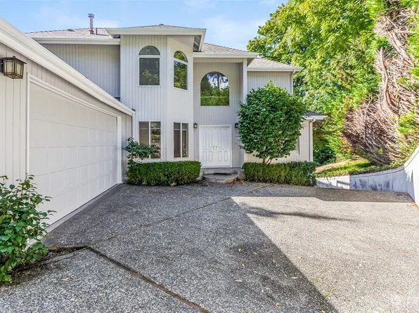 4540 84th Ave SE, Mercer Island, WA 98040
