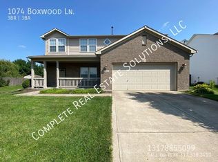 1074 Boxwood Ln, Greenwood, IN