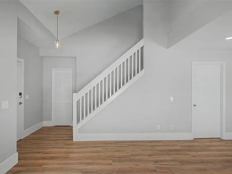 11462 Commercial St — Photo 22