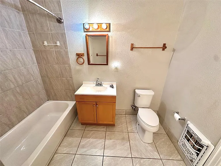 1694 Old Luling Rd — Photo 8