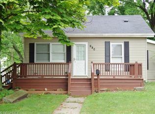 680 Hazel St, Amherst, OH 44001