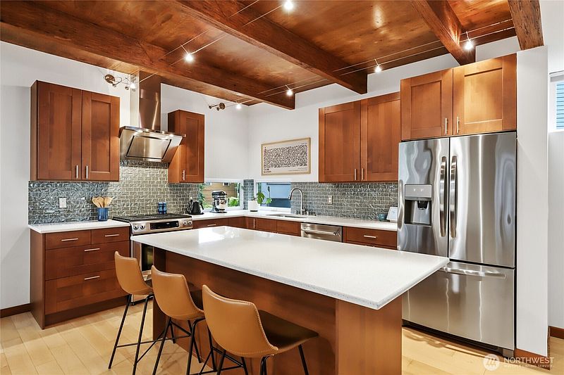 3rd image of 4328 S Bennett Street