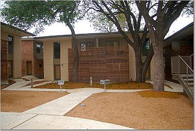 Building Photo 5