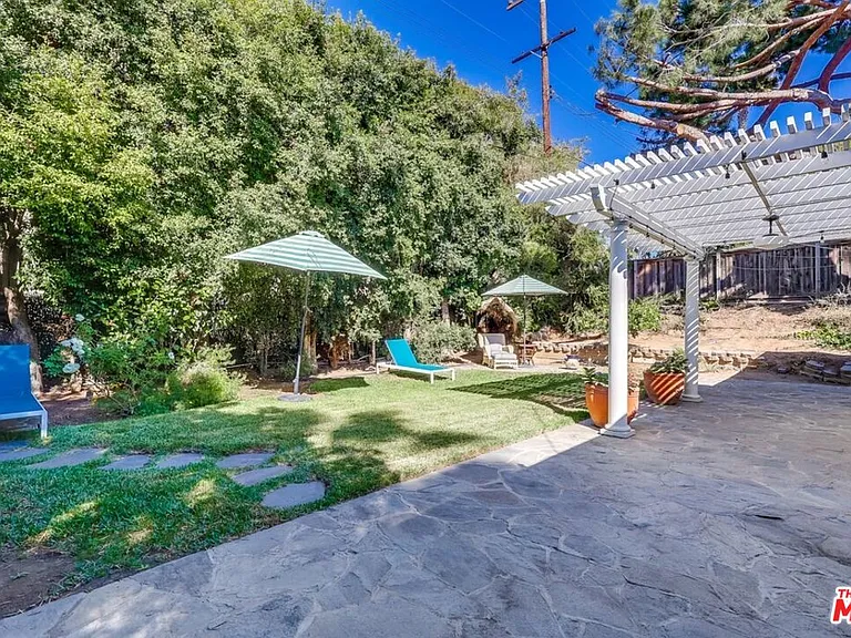 13203 Dewey St — Photo 17