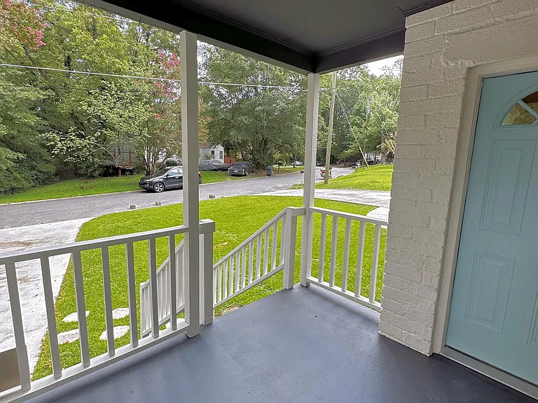 256 Bellvue Dr SE — Photo 10
