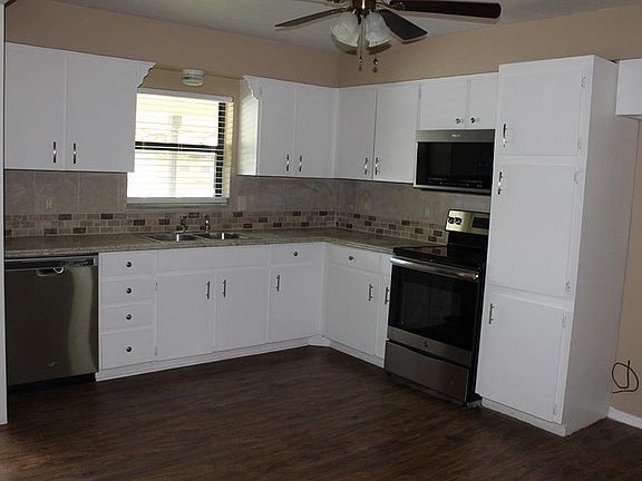 4th image of 509 E Roosevelt Ave