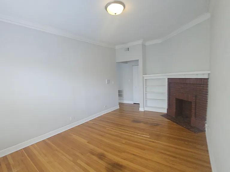 5825 N Wayne Ave #2N — Photo 3