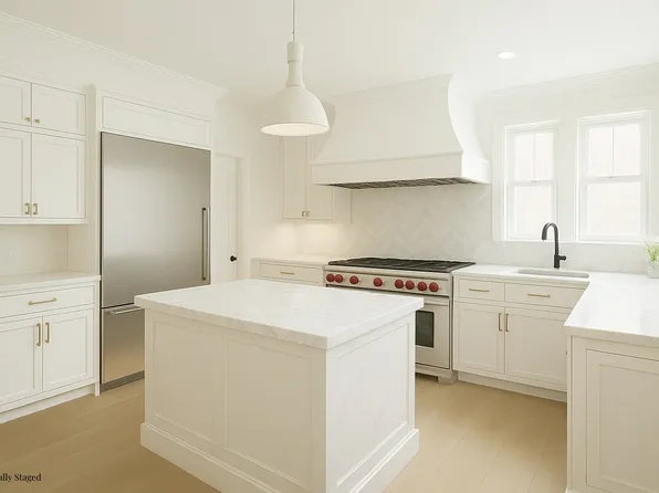 550 Park Avenue image 8 of 26