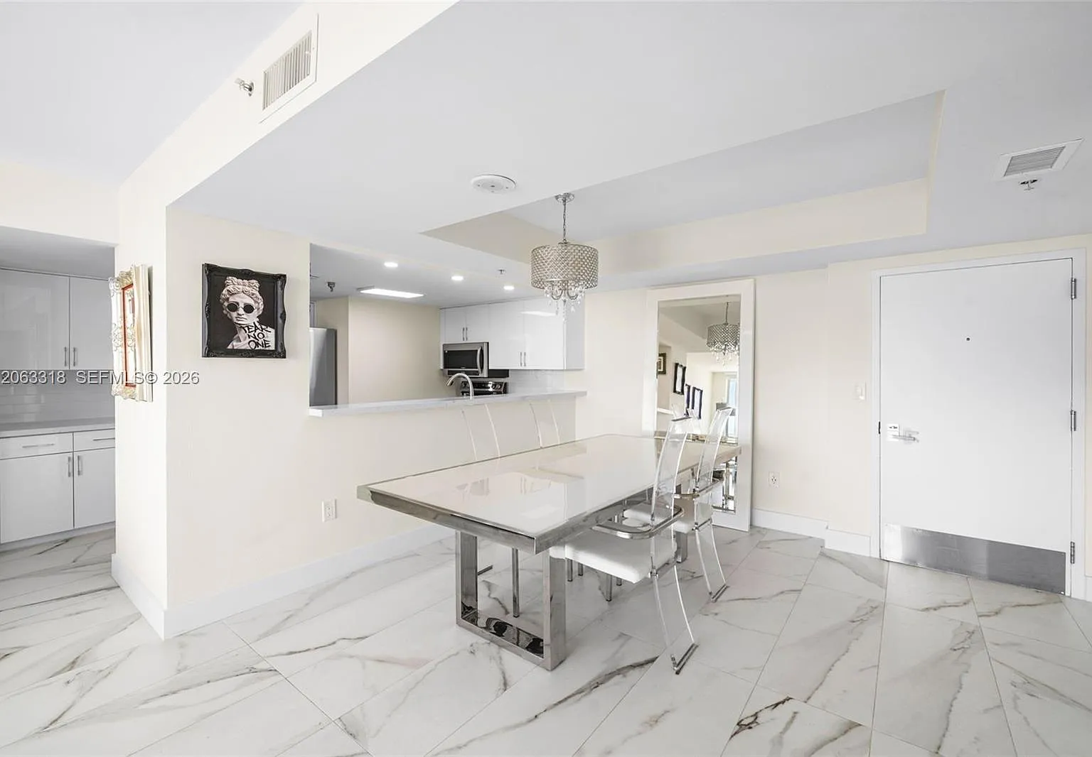 The Floridian Condo — Photo 4