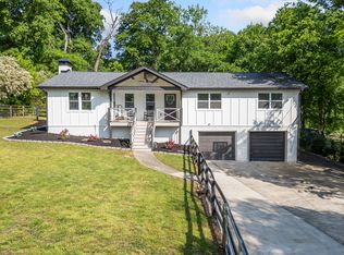 369 Arnold Mill Rd, Woodstock, GA