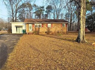 302 Gracie St, Eden, NC 27288