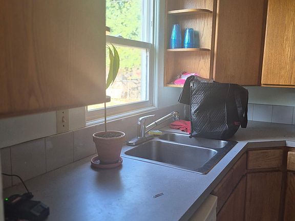 2nd image of 1065 23rd Ave SE