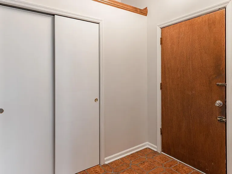 401 Hobbs Rd SE — Photo 13