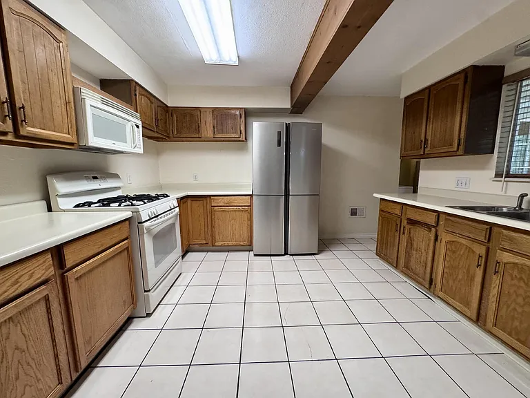 3031 S Flamingo Way — Photo 7