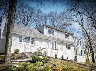 69 Ravensdale Rd, Hastings On Hudson, NY 10706