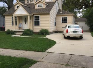 22221 Lange St, Saint Clair Shores, MI 48080