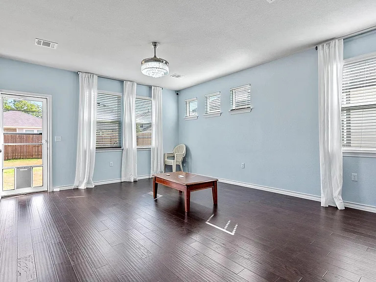 12104 Cimaizon Dr — Photo 19