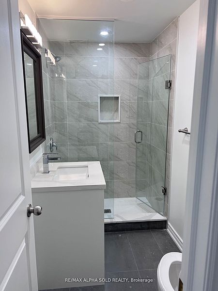 Toronto Townhouse for rent - 1 Bedroom — photo 5