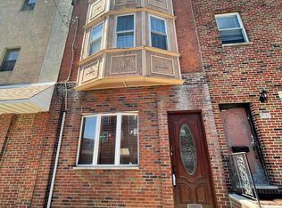1634 S 9th St #1, Philadelphia, PA 19148