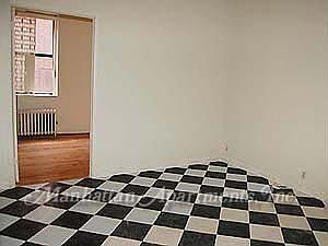 3rd image of 1 E 94th St
