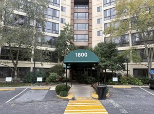 1800 Clairmont Lake #124, Decatur, GA 30033