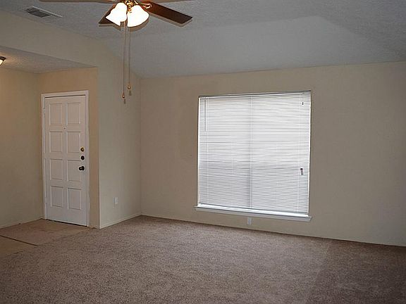 3rd image of 15814 Camino Del Sol Dr