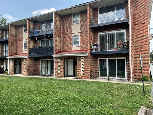 6436 W 64th Pl APT C1, Chicago, IL 60638