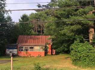 126 E River Dr, Lake Luzerne, NY 12846