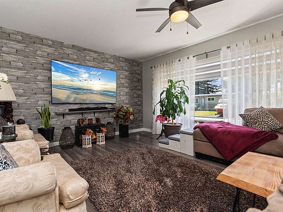 5th image of 8550 Norman Cres