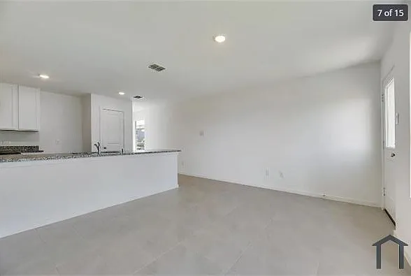 3 bed, 1300 sqft, $1,995 — Photo 3