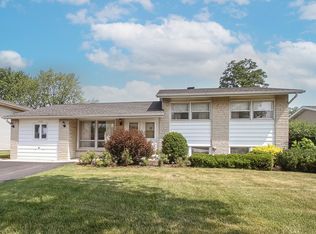 708 Sandy Ln, Des Plaines, IL 60016