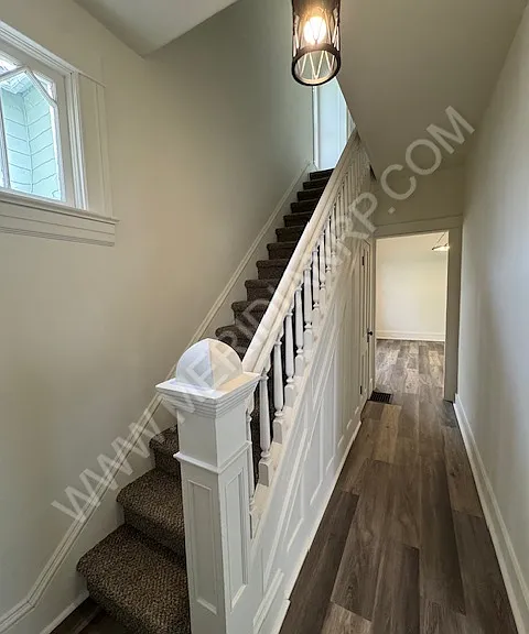 326 Greenwood Ave — Photo 1