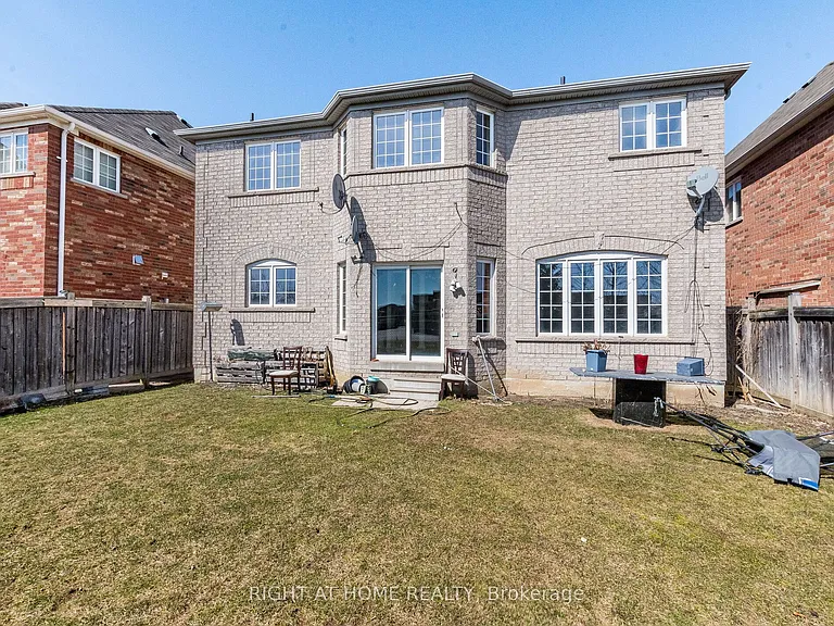 5441 Valhalla Cres — Photo 40