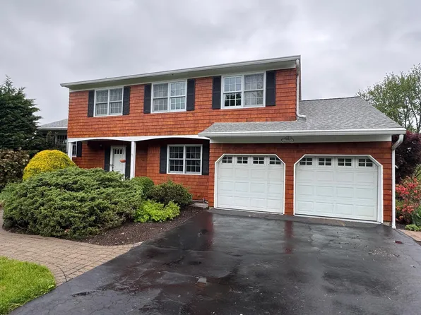 3305 Nutly Circle, Yorktown Heights, NY 10598