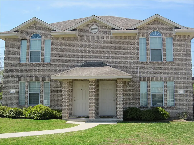 2312 Autumn Chase Loop — Photo 1