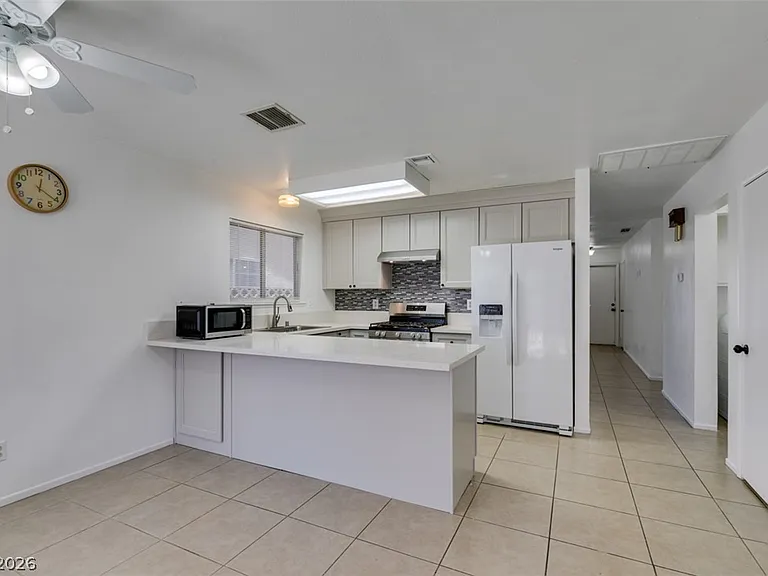 5847 Alcott Ave — Photo 15