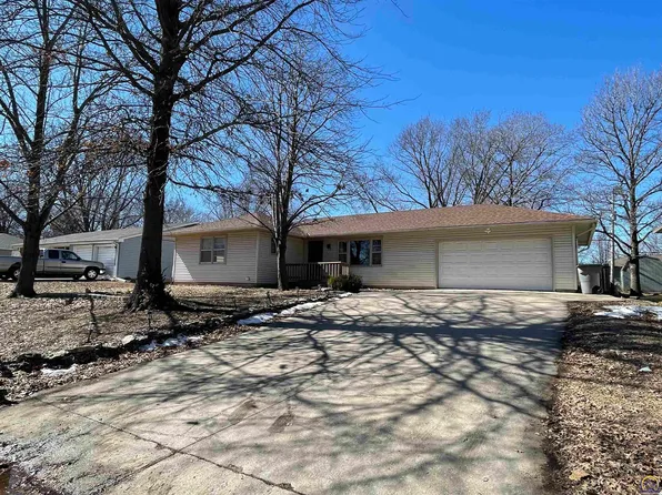 817 Waverly Way, Emporia, KS 66801