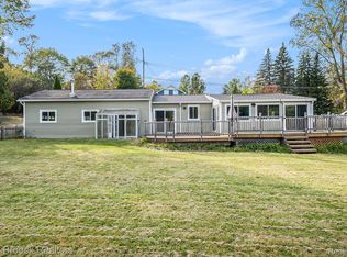 1258 Circle Dr, Metamora, MI 48455