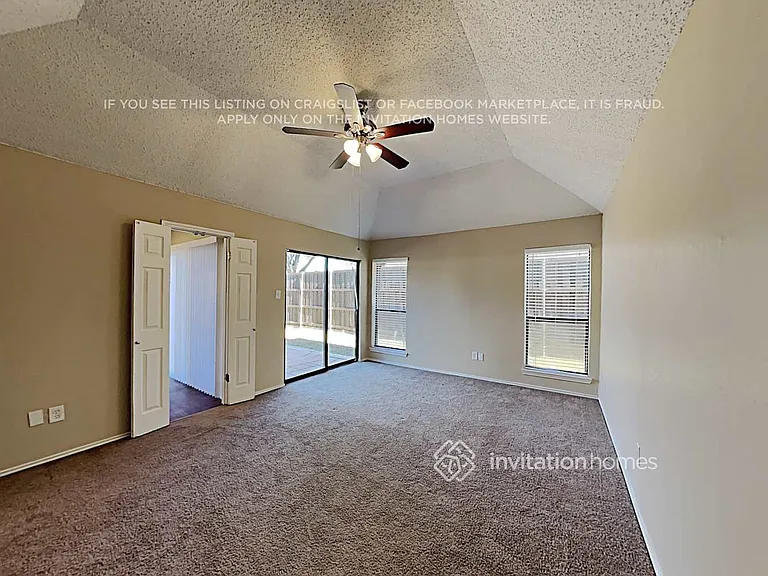 8713 Wood Glen Dr — Photo 11